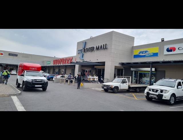 381M² RETAIL TO LET IN DEVON PARK